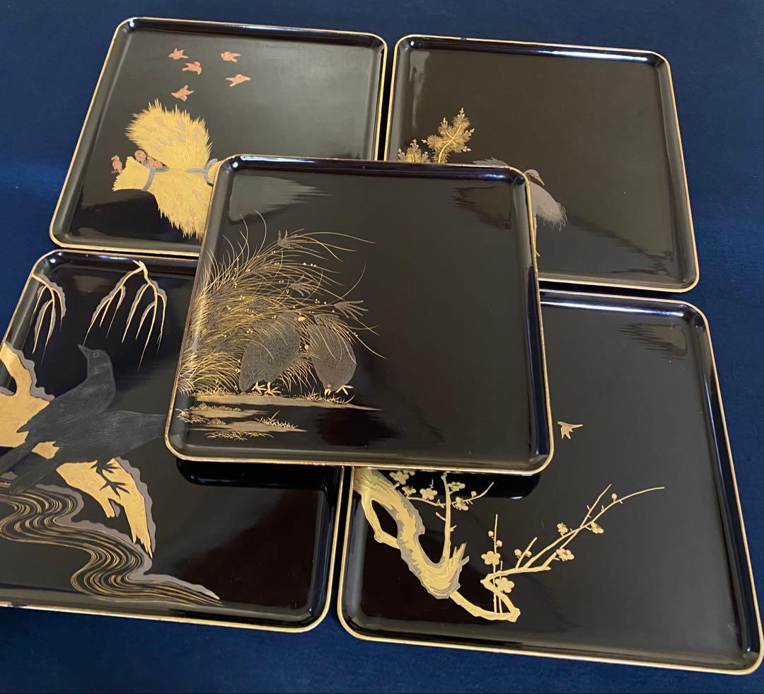 Black Lacquer Suimono Trays Set of 10, Gold Maki-e Flower & Bird Designs, Wood Box