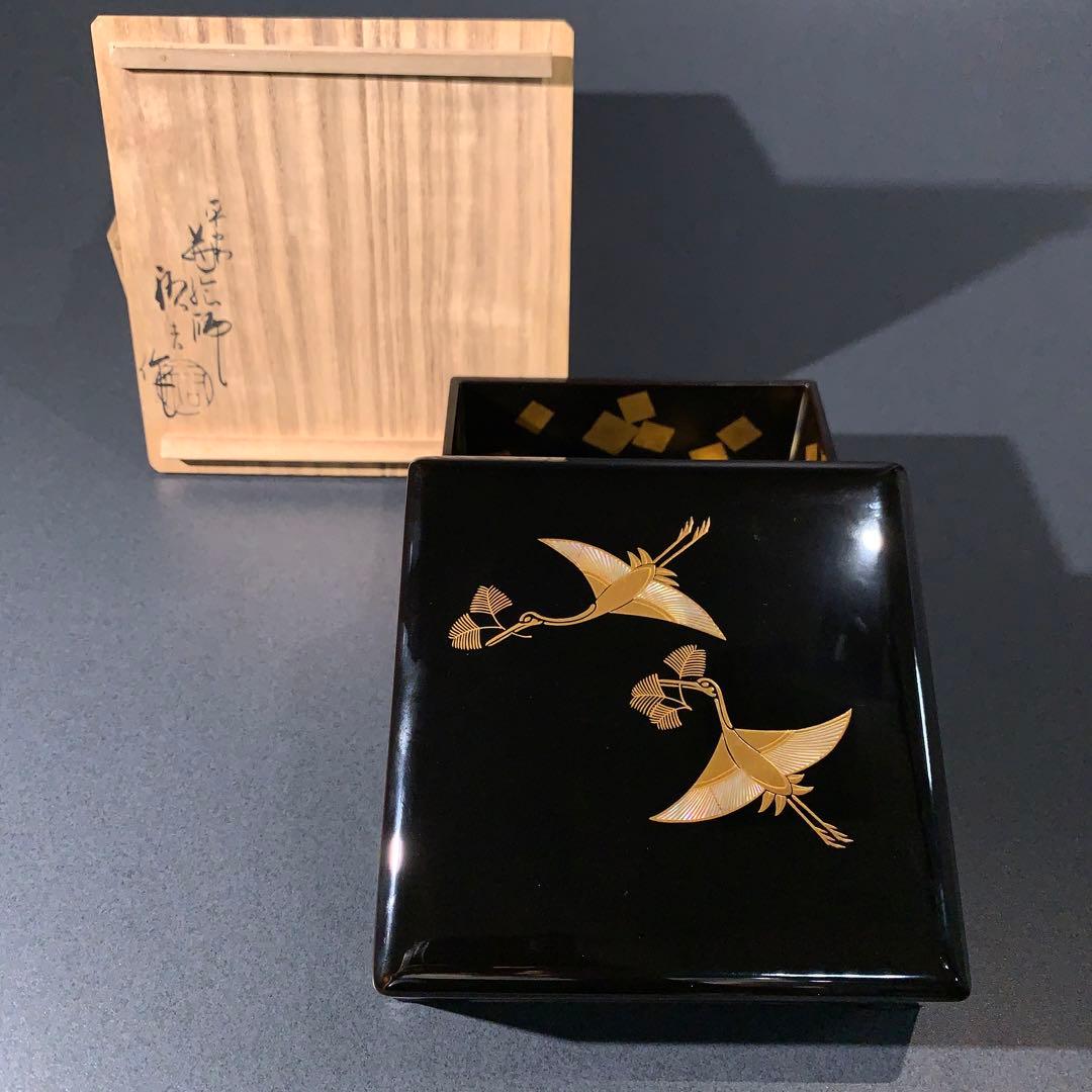 Lacquer Small Box Matsukui-zuru Crane Raden Inlay and Gold Maki-e, Kyoto