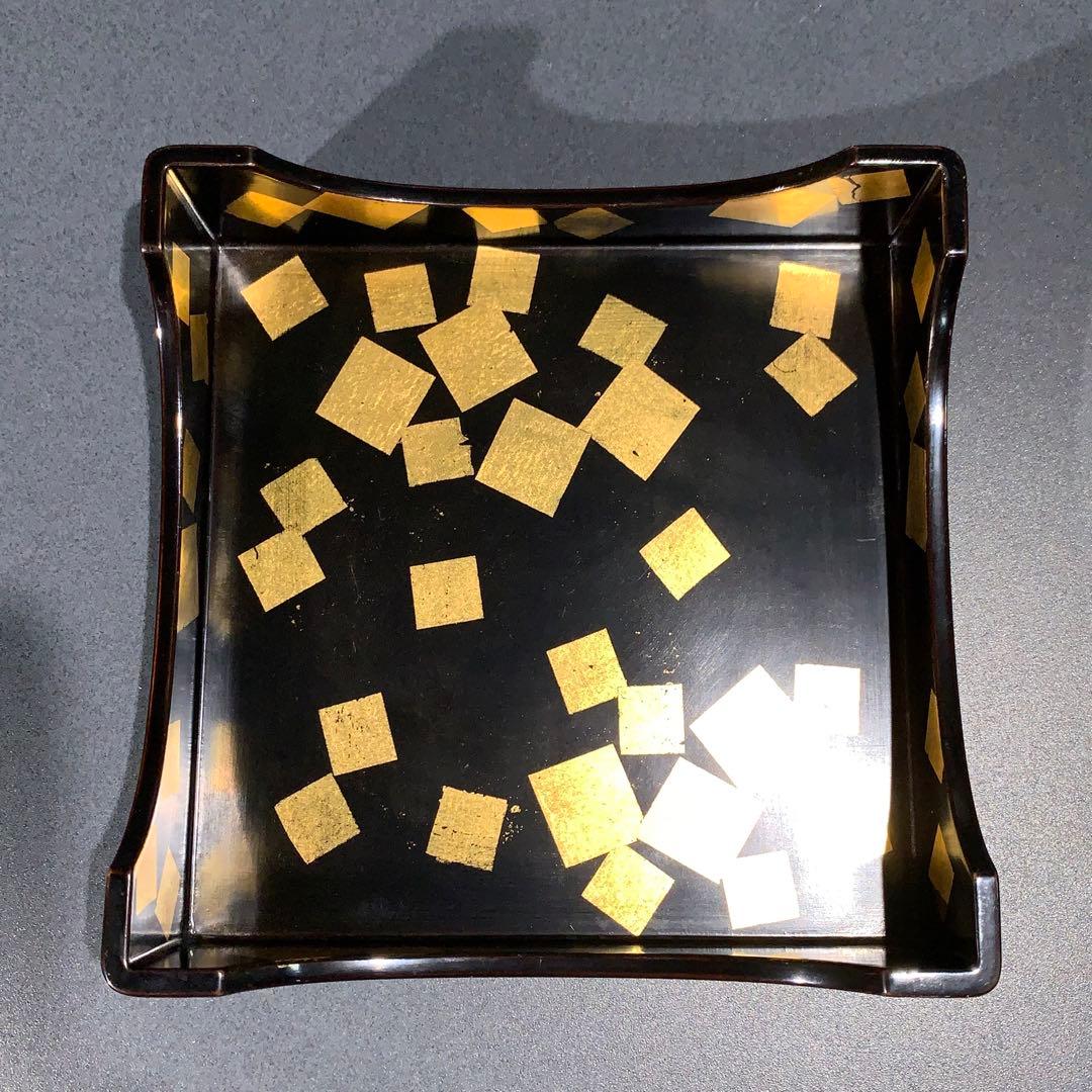 Lacquer Small Box Matsukui-zuru Crane Raden Inlay and Gold Maki-e, Kyoto