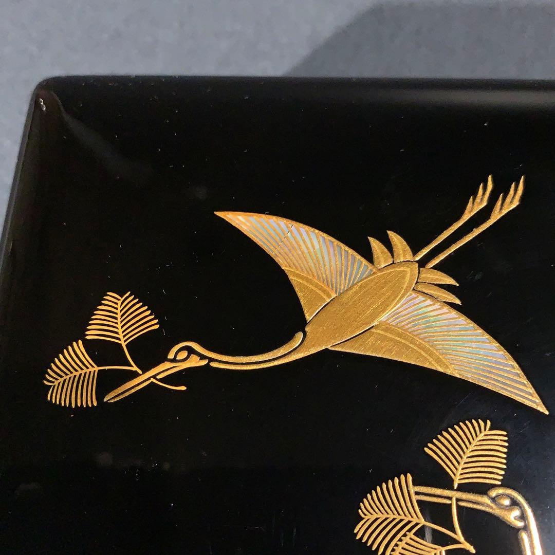 Lacquer Small Box Matsukui-zuru Crane Raden Inlay and Gold Maki-e, Kyoto