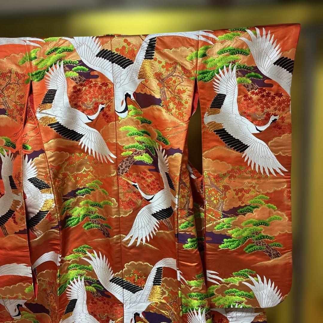 Uchikake Iro-uchikake Wedding Kimono Pure Silk Nishijin-ori Red with Cranes