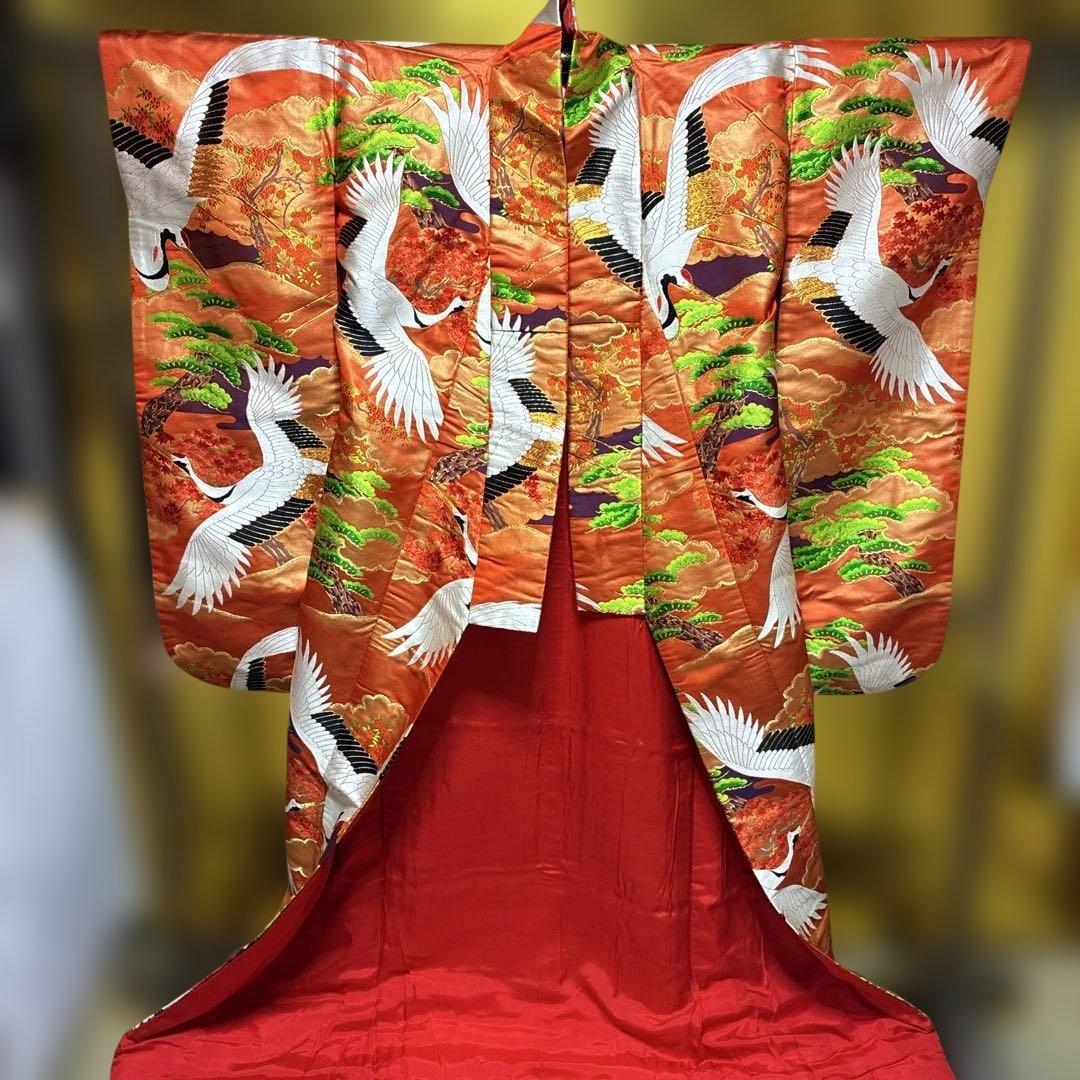 Uchikake Iro-uchikake Wedding Kimono Pure Silk Nishijin-ori Red with Cranes