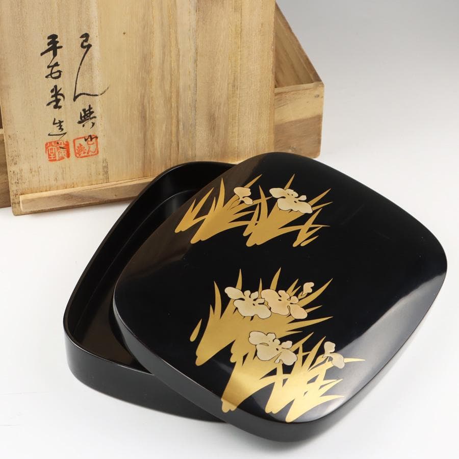 Heiando Korin Maki-e Lacquer Suzuribako Inkstone Box with Tomobako