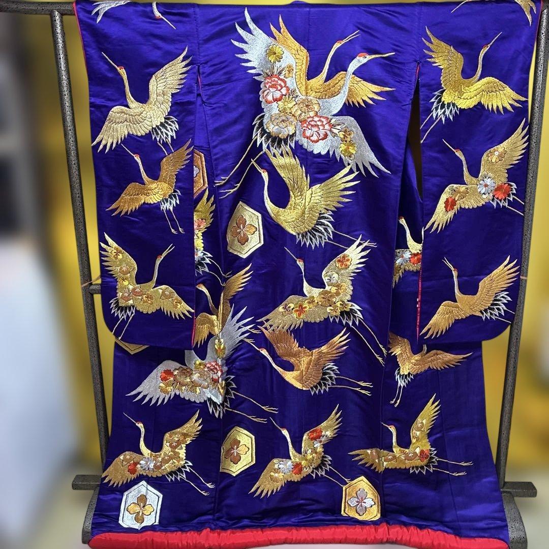 Uchikake Wedding Kimono Formal Robe Silk Donsu Embroidered Purple