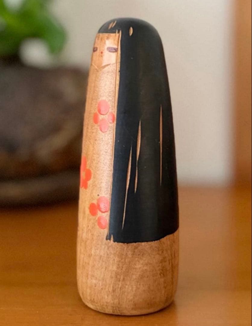 Yamanaka Sanpei Sosaku Kokeshi with Plum Blossom, Natural Wood-Grain Finish, 13.5 cm