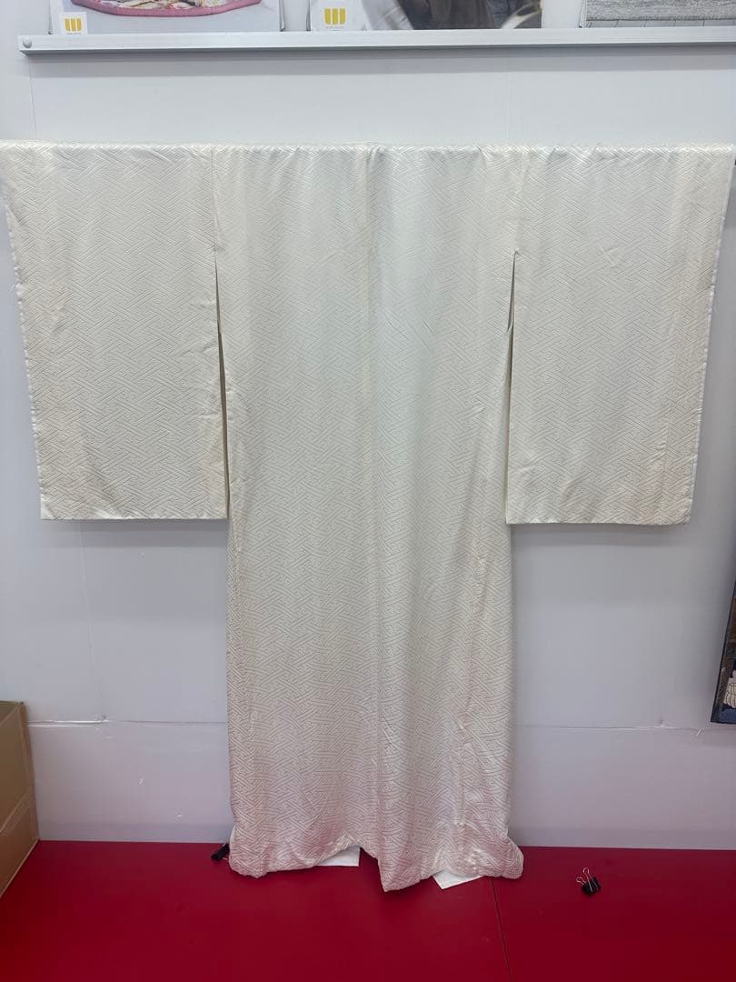 Silk Kakeshita Bridal Underrobe with Sayagata Pattern for Mai Karen Uchikake