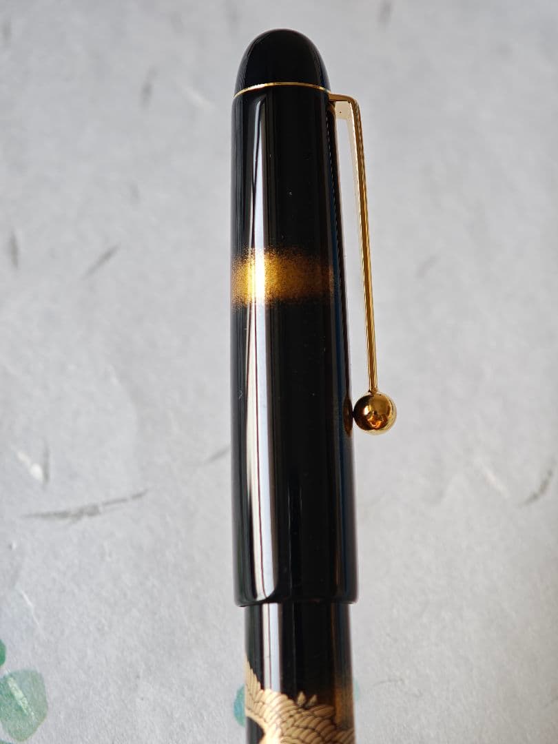 Pilot Custom 742 Fountain Pen Crane Maki-e 14K Nib Medium (M)