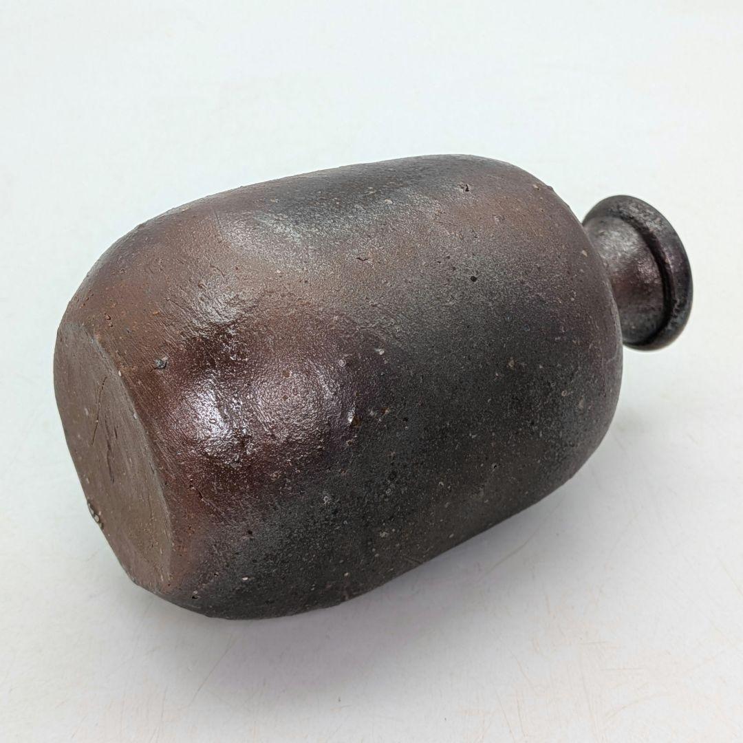 Bizen Ware Sake Tokkuri by Isezaki Taku with Original Box and Cloth, Ta Seal