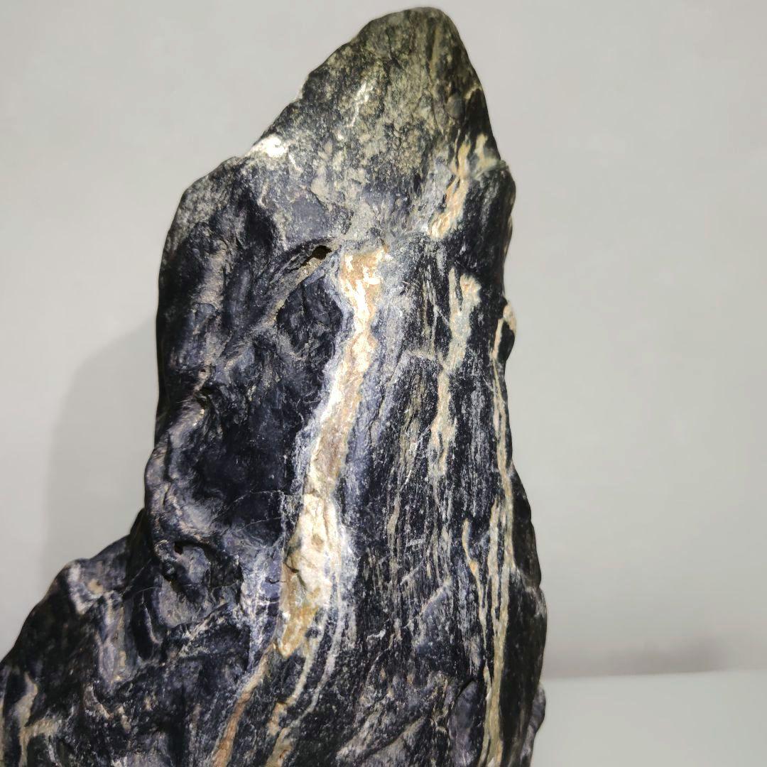 Suiseki Viewing Stone Ishitegawa Mountain-Shape Large River Stone with Stand