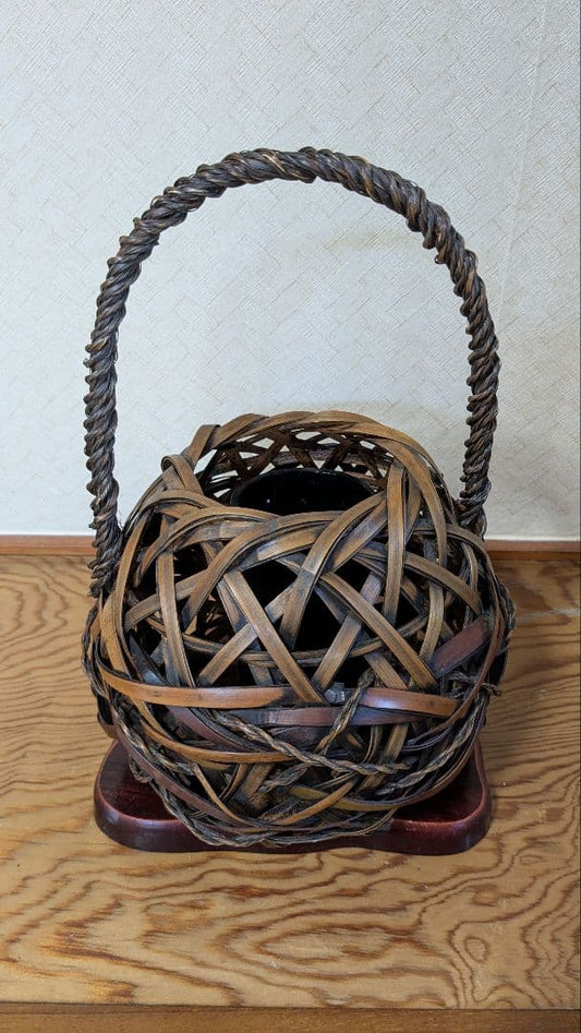 Japanese Bamboo Flower Basket Hanakago with Insert Tube for Ikebana Decor