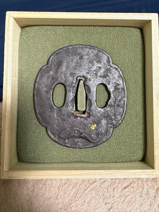Mokko-gata Iron Tsuba with Floral Design and Gold Inlay, Edo Period, Certified, 7.59 cm x 6.79 cm