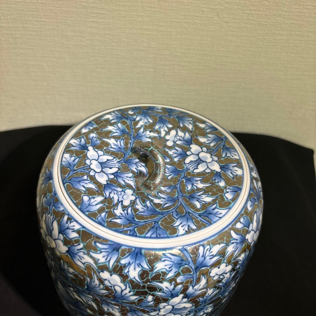 Fujii Shumei Arita-yaki Vase Tsubo Jar White Platinum Kirin Phoenix Design