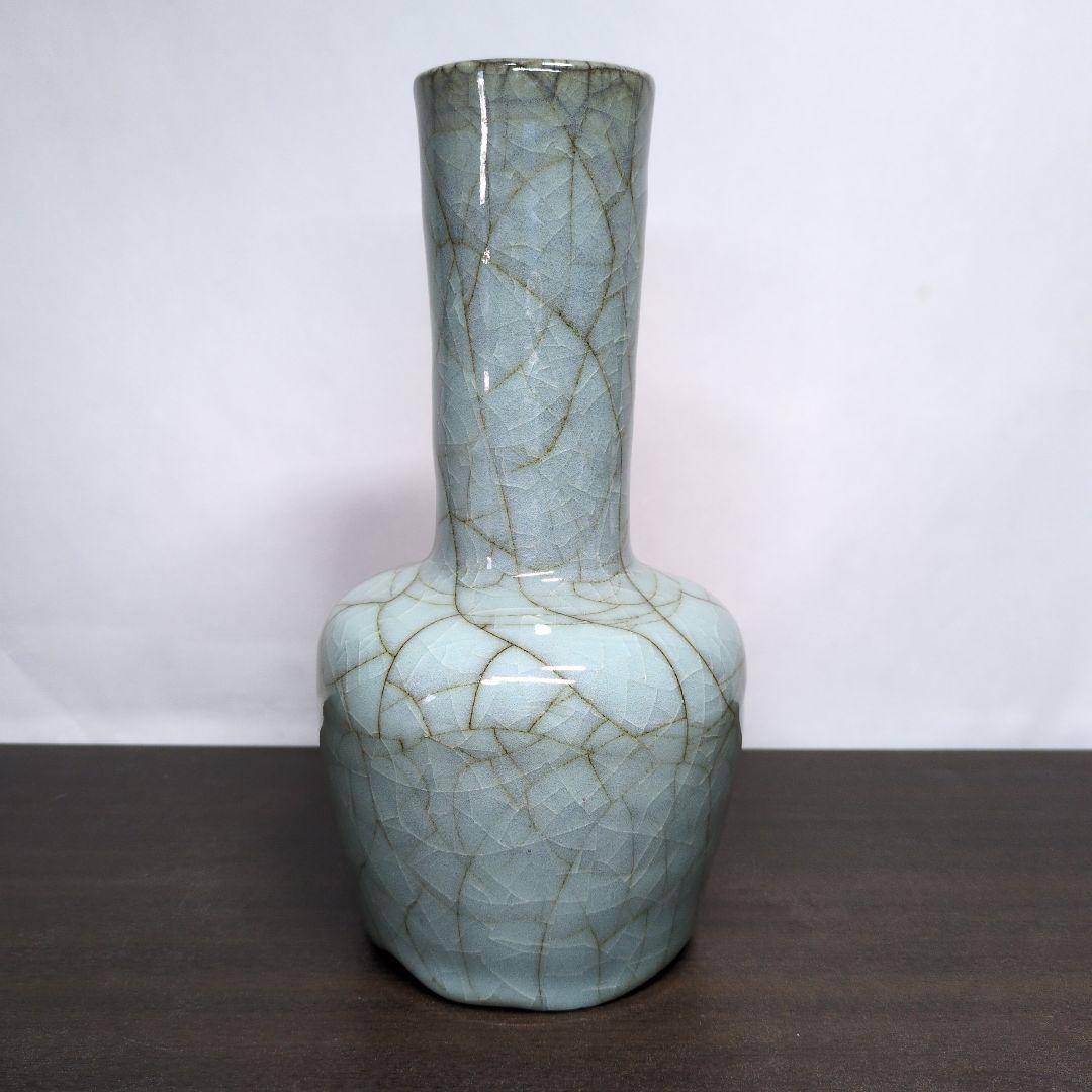 Celadon Seiji Vase by Shimizu Uichi Living National Treasure with Signed Box and Cloth