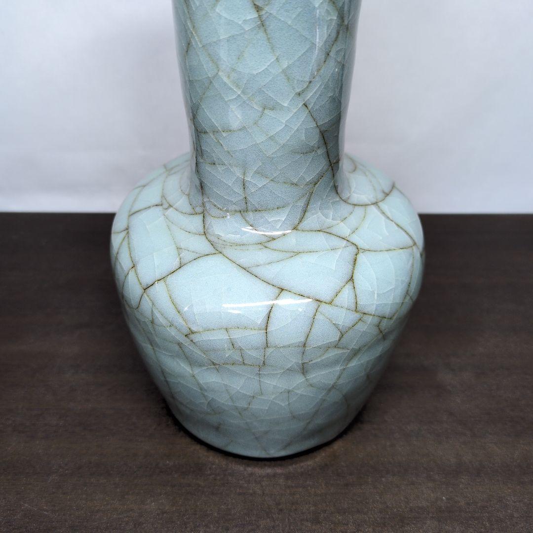 Celadon Seiji Vase by Shimizu Uichi Living National Treasure with Signed Box and Cloth