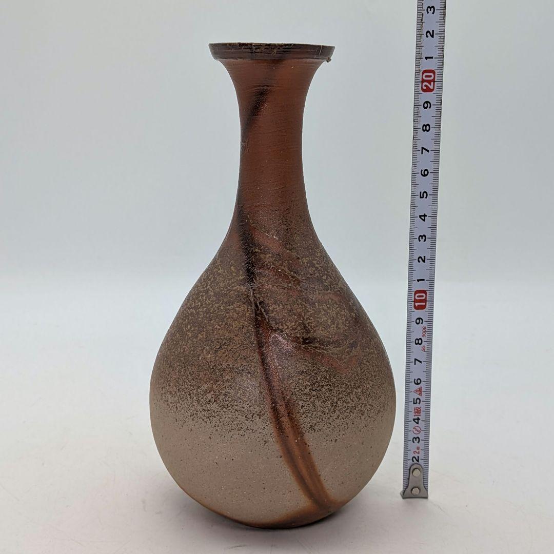 Bizen Ware Inbe Crane-Neck Flower Vase by Isezaki Mitsuru, Sealed with Matching Box