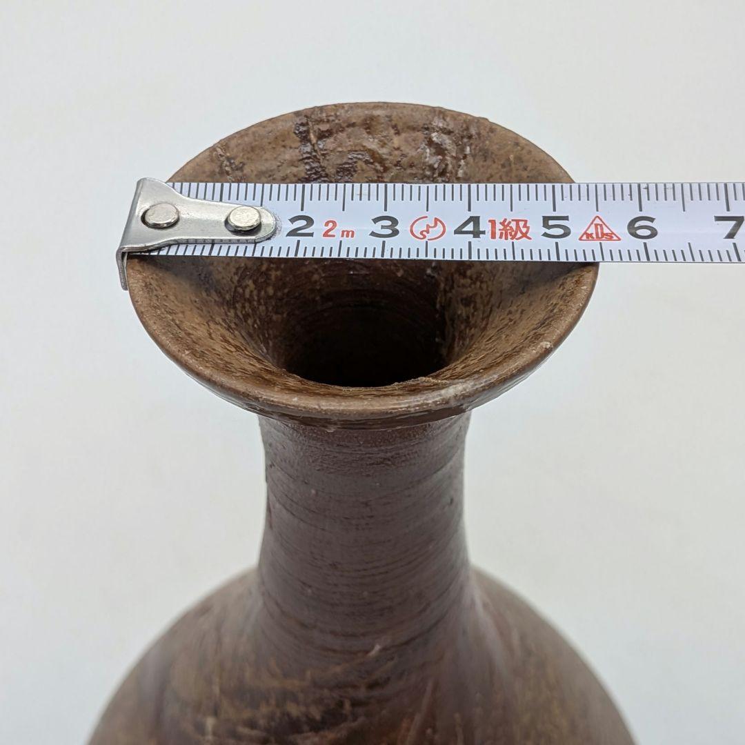 Bizen Ware Inbe Crane-Neck Flower Vase by Isezaki Mitsuru, Sealed with Matching Box