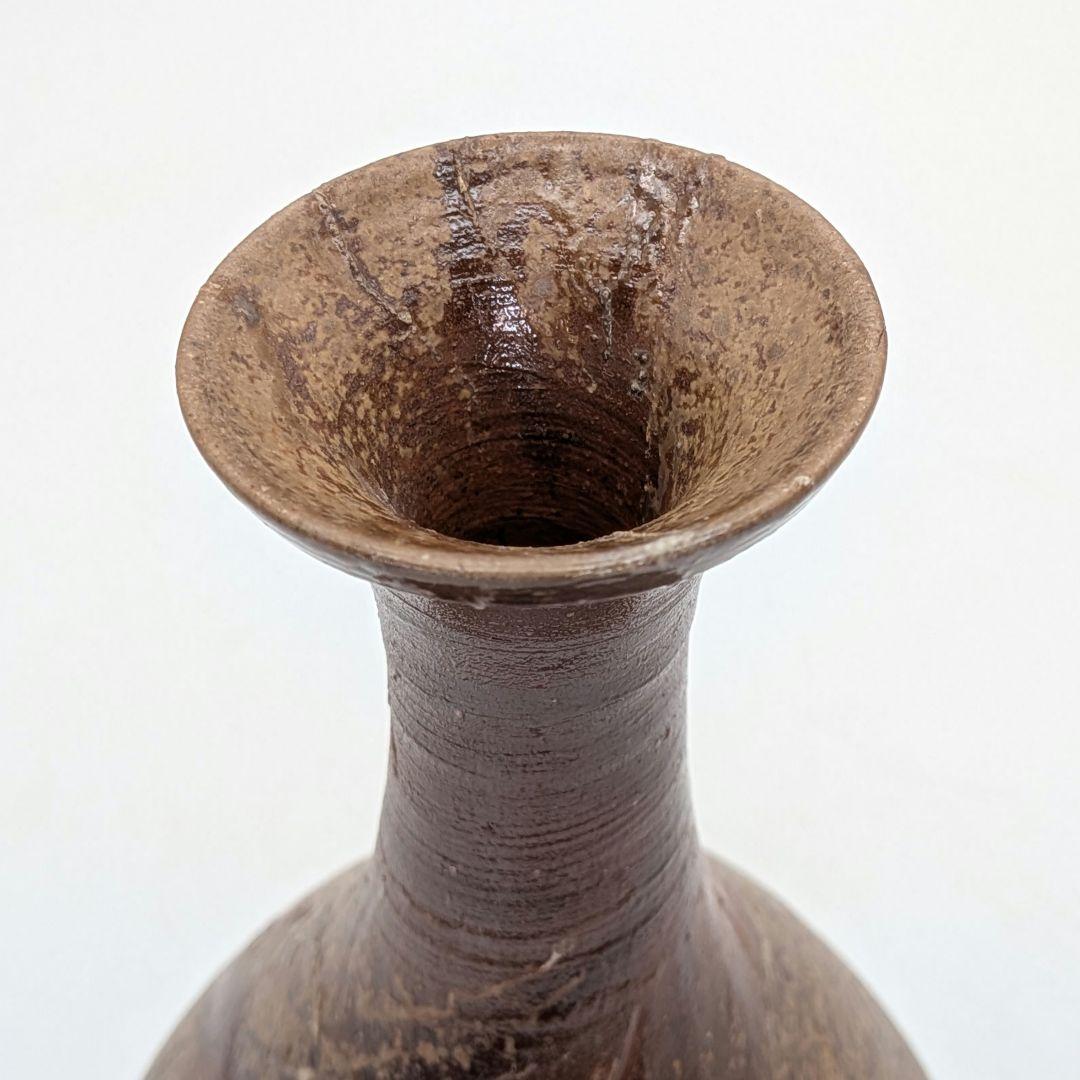 Bizen Ware Inbe Crane-Neck Flower Vase by Isezaki Mitsuru, Sealed with Matching Box