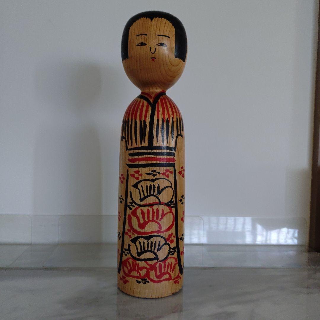 Ogura Kyutaro Kijiyama Traditional Kokeshi Wooden Doll Hand-Painted Floral 32 cm
