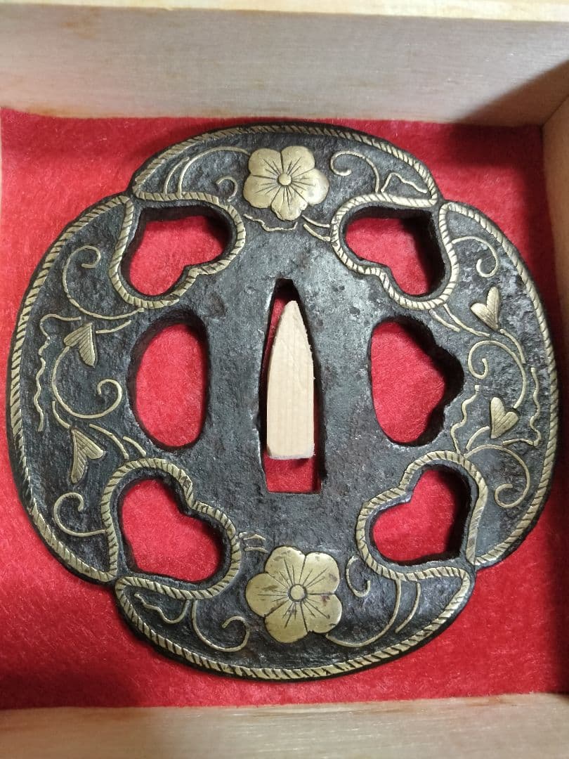 Heianjo Iron Tsuba Brass Inlay Mokko Inome Openwork, Momoyama-Edo Period, with Box