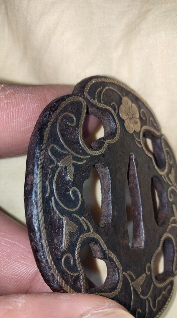 Heianjo Iron Tsuba Brass Inlay Mokko Inome Openwork, Momoyama-Edo Period, with Box