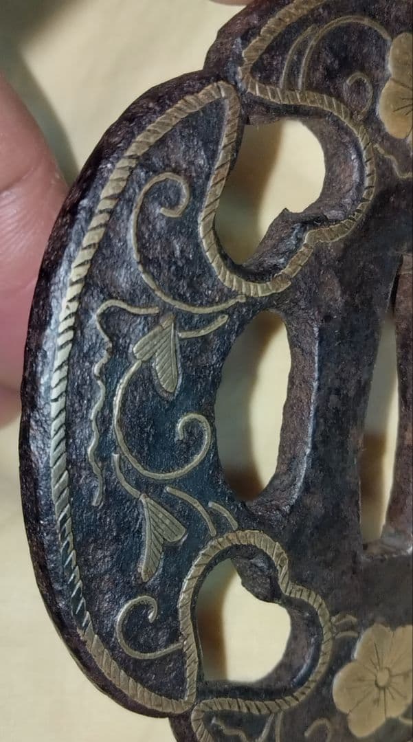 Heianjo Iron Tsuba Brass Inlay Mokko Inome Openwork, Momoyama-Edo Period, with Box