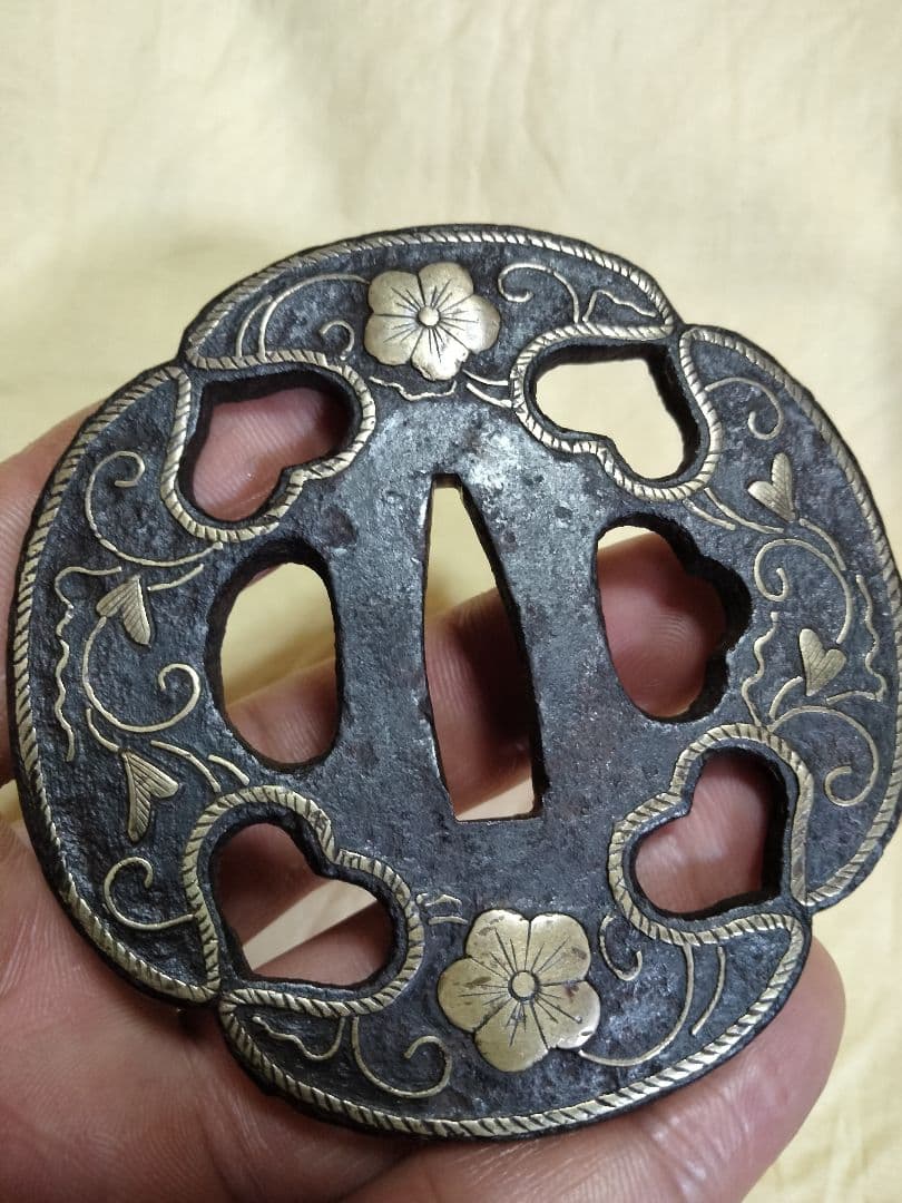 Heianjo Iron Tsuba Brass Inlay Mokko Inome Openwork, Momoyama-Edo Period, with Box