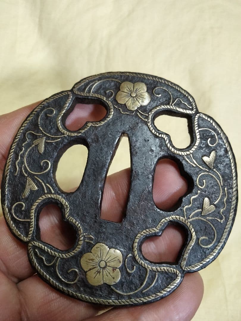 Heianjo Iron Tsuba Brass Inlay Mokko Inome Openwork, Momoyama-Edo Period, with Box