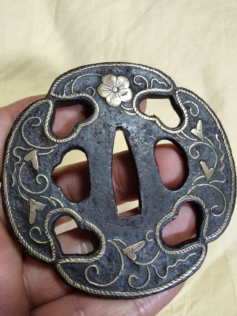 Heianjo Iron Tsuba Brass Inlay Mokko Inome Openwork, Momoyama-Edo Period, with Box