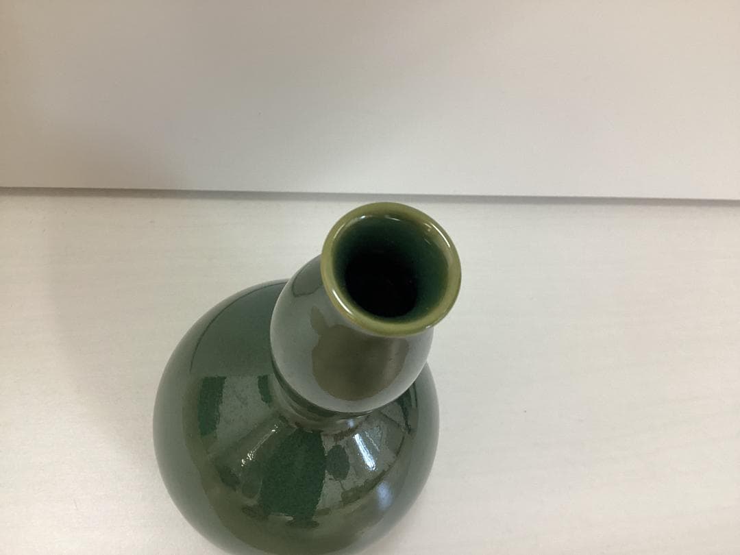 Green Glazed Ceramic Flower Vase Hanaire with Tomobako Box