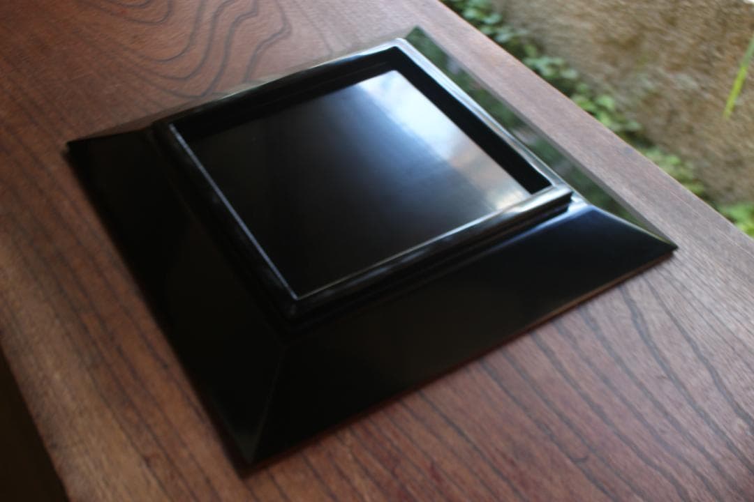 Wajima Lacquer Shiho Oshiki Tray Black Urushi with Shrimp Maki-e Design Width 30.3 cm