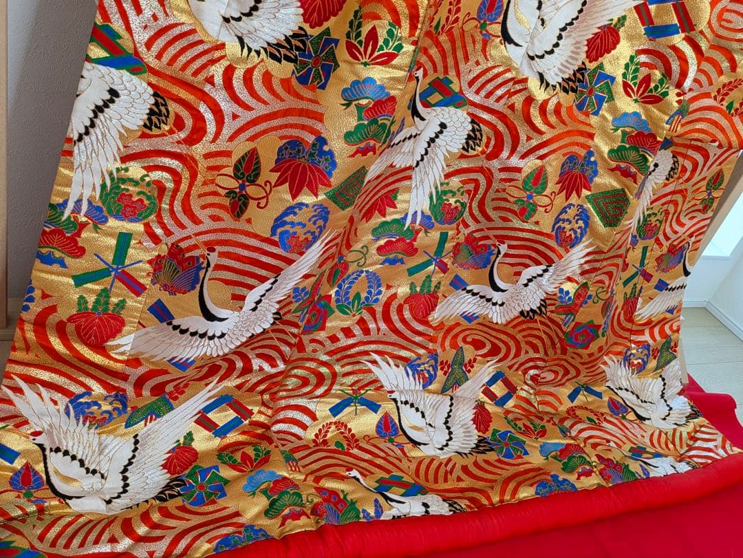 Iro-Uchikake Bridal Kimono, Flying Crane and Kanze-mizu Motif, Gold Thread, Silk