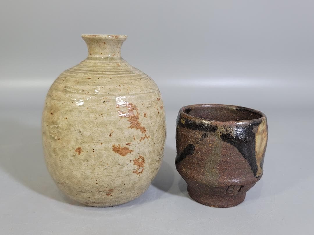 Tamura Koichi Tetsue Sake Set of Two, Tokkuri Flask and Guinomi Cup, Living National Treasure