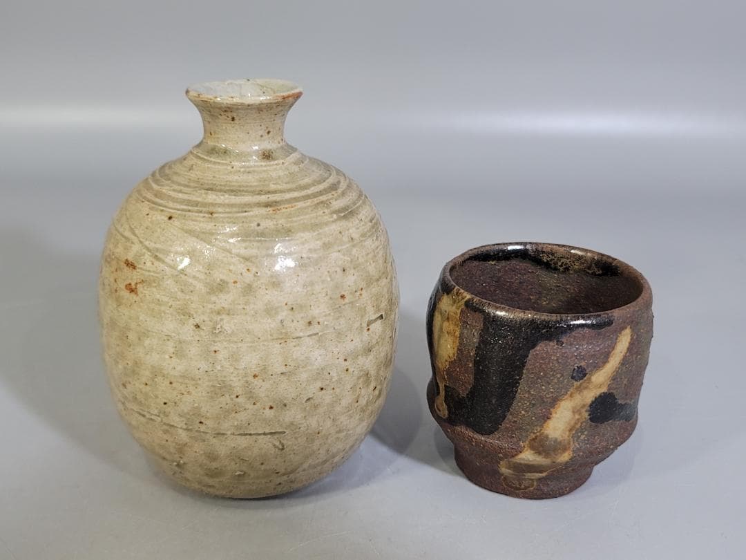 Tamura Koichi Tetsue Sake Set of Two, Tokkuri Flask and Guinomi Cup, Living National Treasure