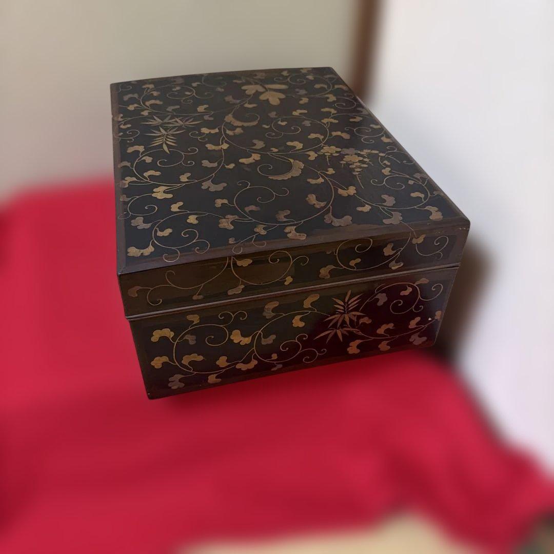 Japanese Writing Box Fumibako Two-Tier Maki-e Lacquer Gold Karakusa Design