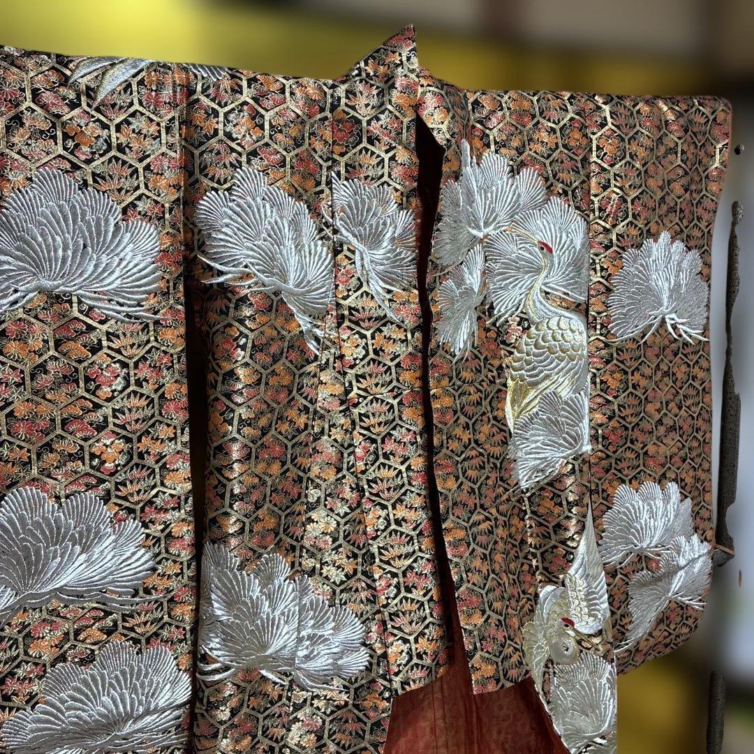 Iro-uchikake Uchikake Wedding Kimono Pure Silk Nishijin-ori Embroidery
