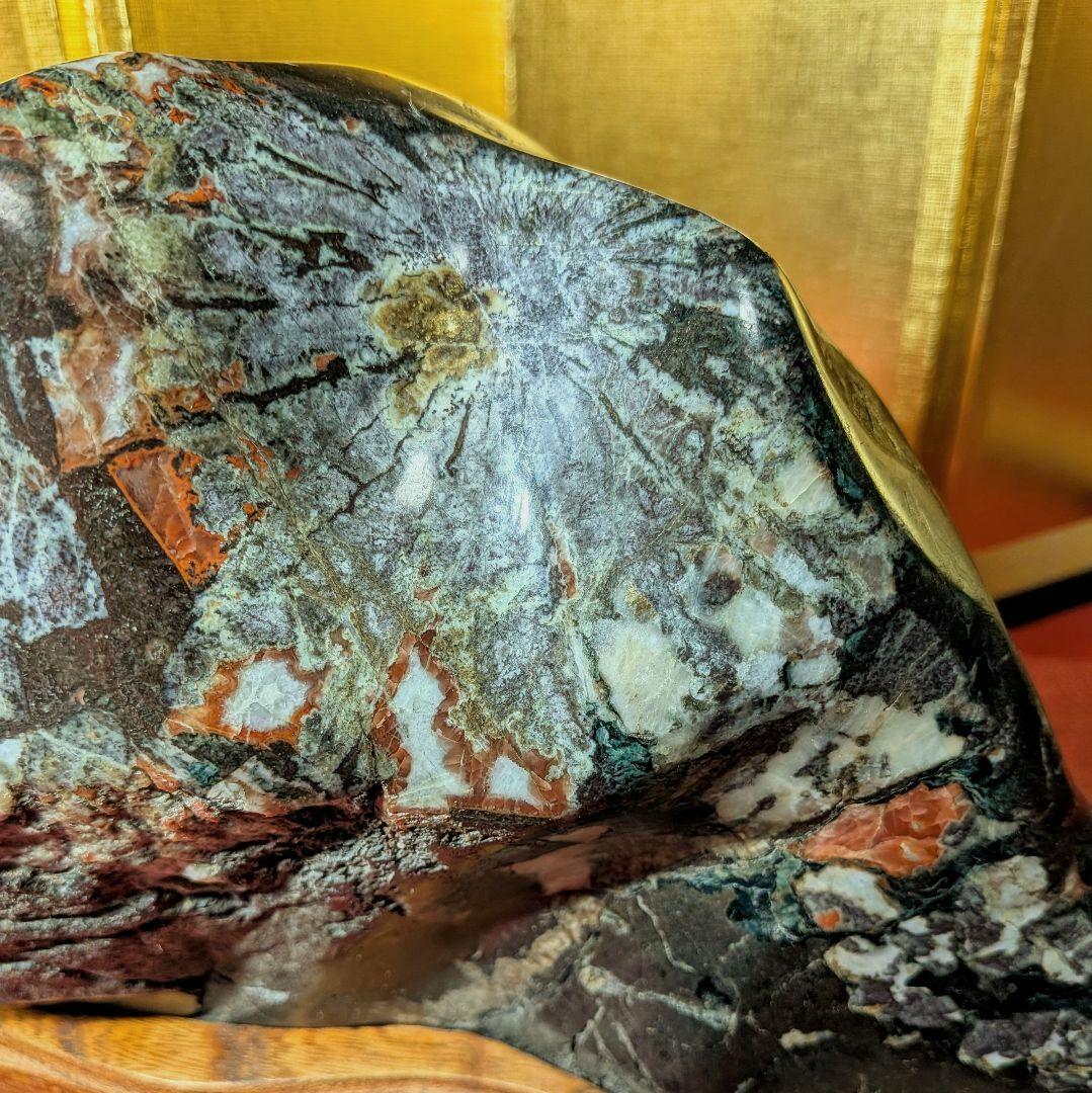 Kikkaseki Chrysanthemum Stone from Neodani Gifu Suiseki Viewing Stone on Keyaki Stand
