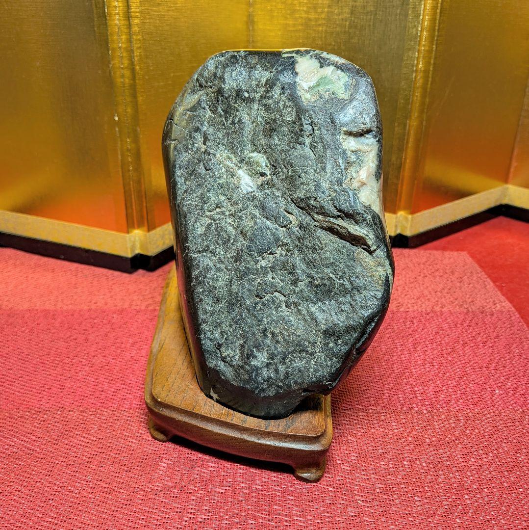 Kikkaseki Chrysanthemum Stone from Neodani Gifu Suiseki Viewing Stone on Keyaki Stand