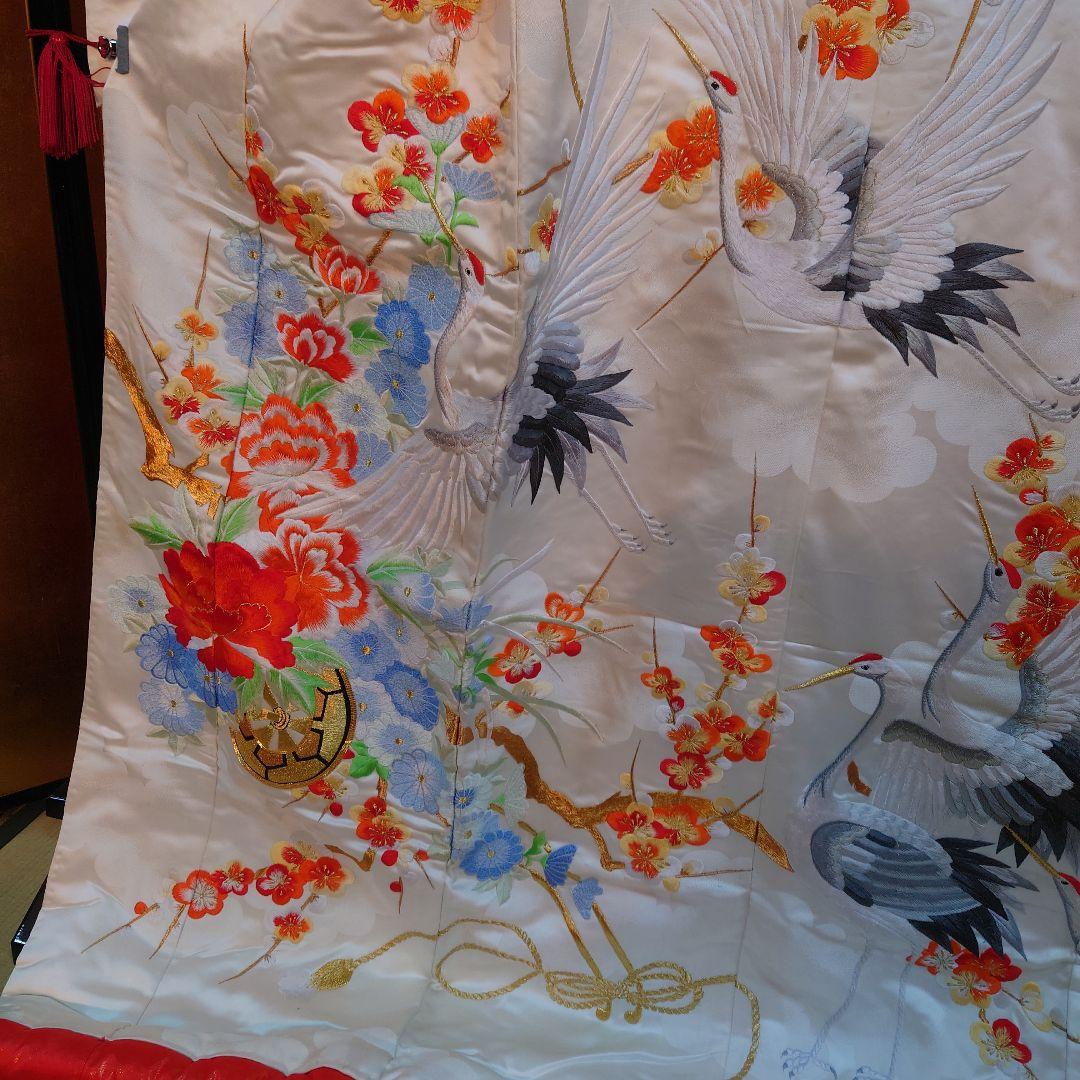 Uchikake Wedding Kimono Silk with Embroidery and Woven Design Showa Antique