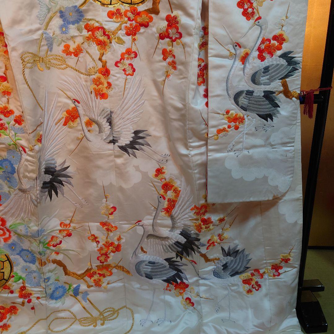 Uchikake Wedding Kimono Silk with Embroidery and Woven Design Showa Antique