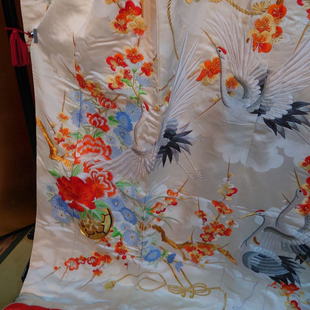 Uchikake Wedding Kimono Silk with Embroidery and Woven Design Showa Antique