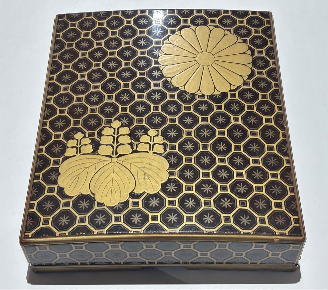 Ofumi Box Urushi Lacquer Gold Maki-e, Edo Period, Jodo Shinshu Buddhism, Approx. 30.5 x 16 x 6.5 cm