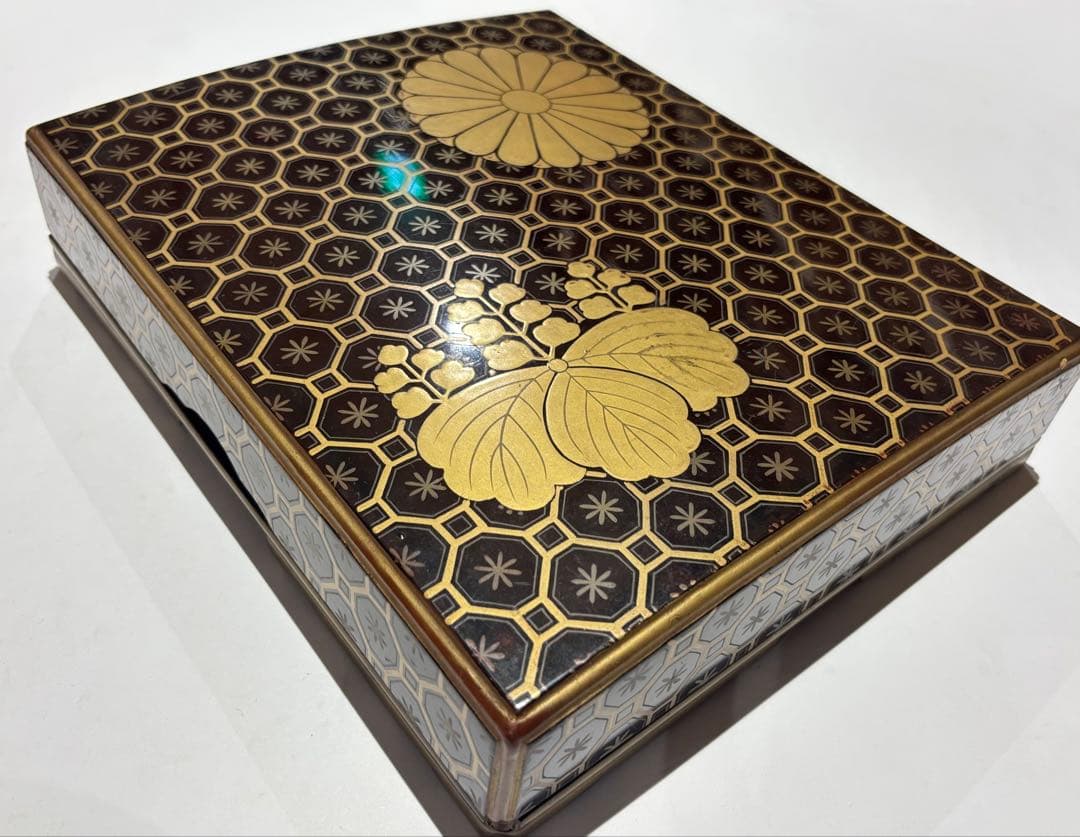 Ofumi Box Urushi Lacquer Gold Maki-e, Edo Period, Jodo Shinshu Buddhism, Approx. 30.5 x 16 x 6.5 cm