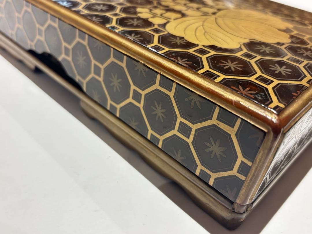 Ofumi Box Urushi Lacquer Gold Maki-e, Edo Period, Jodo Shinshu Buddhism, Approx. 30.5 x 16 x 6.5 cm