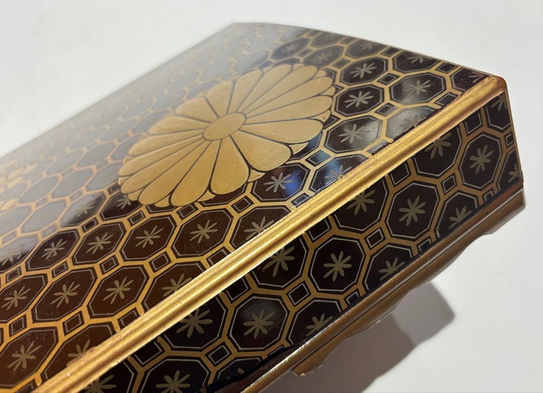 Ofumi Box Urushi Lacquer Gold Maki-e, Edo Period, Jodo Shinshu Buddhism, Approx. 30.5 x 16 x 6.5 cm