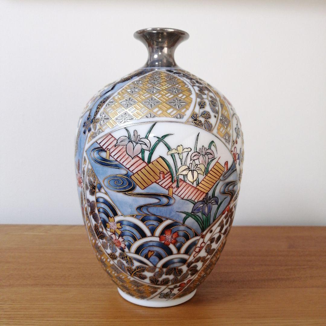Yamamoto Ichiyo Pure Platinum Rimpa-Style Iris Vase with Signed Wooden Box