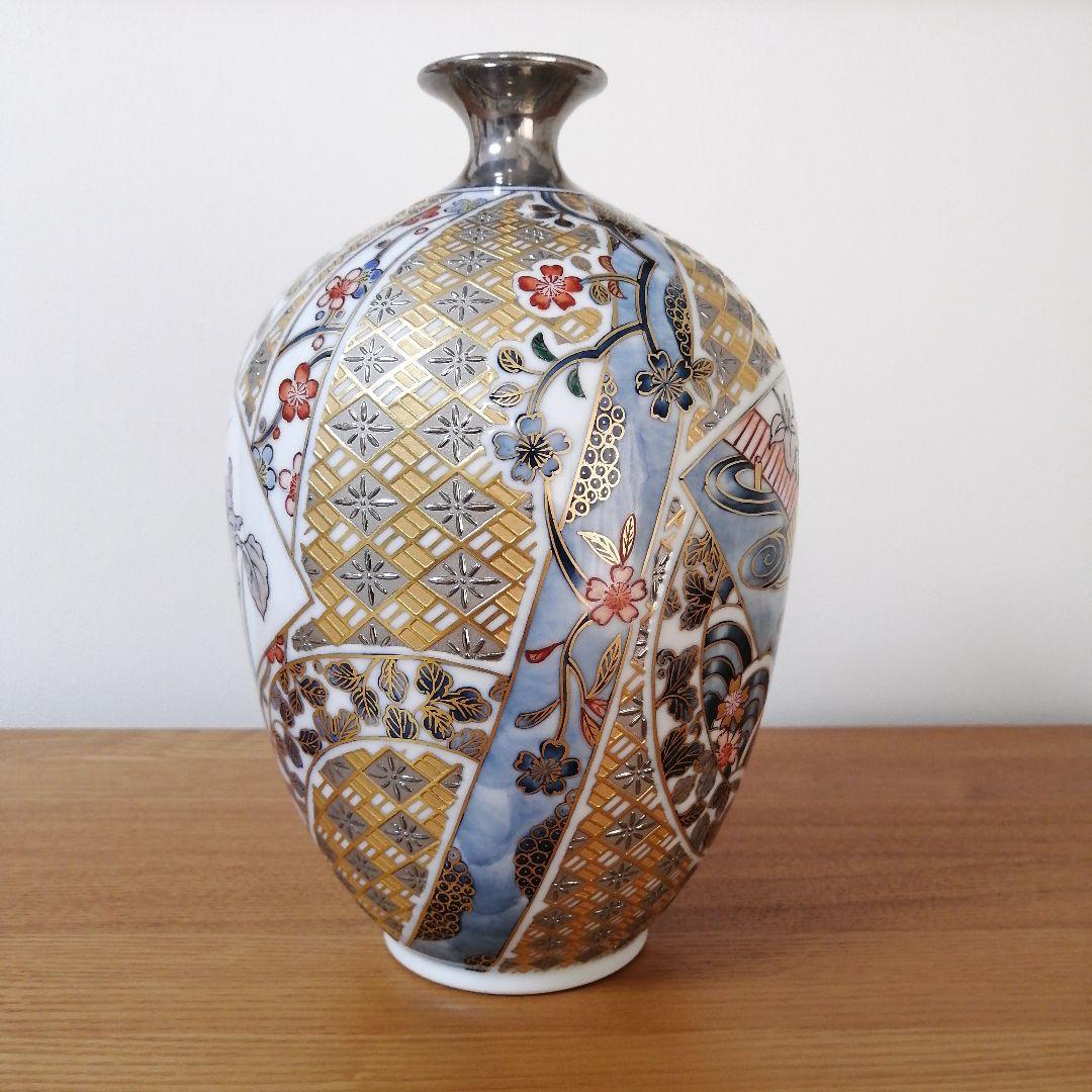 Yamamoto Ichiyo Pure Platinum Rimpa-Style Iris Vase with Signed Wooden Box