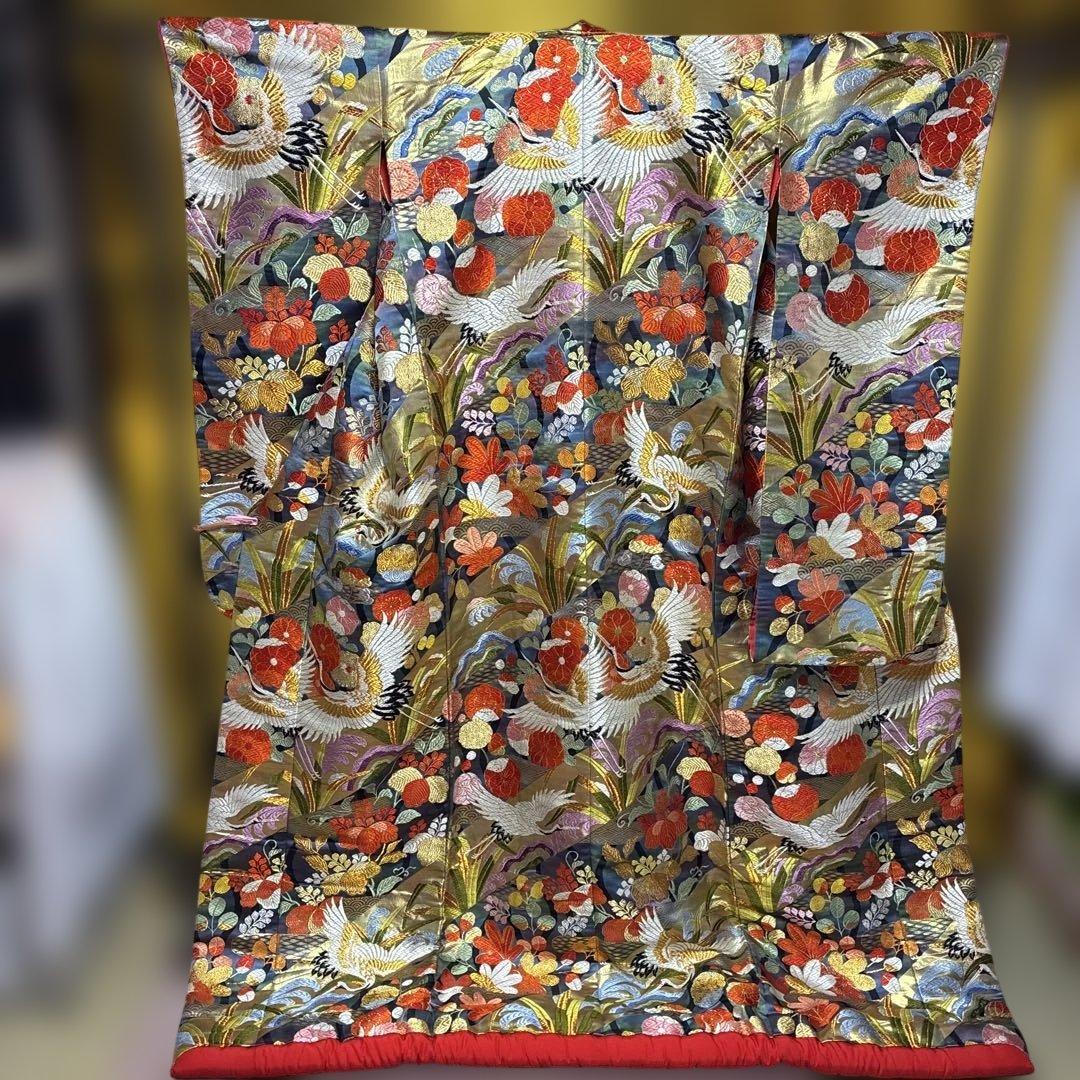 Uchikake Iro-Uchikake Wedding Kimono Pure Silk Nishijin-ori Gray Four Seasons Flowers