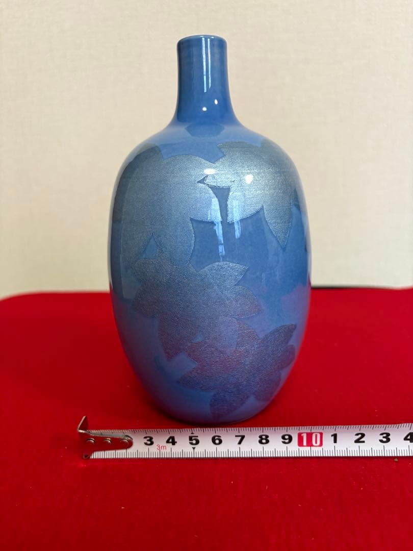 Nakata Kazuo Kutani Silver-Leaf Underglaze Pale-Blue Vase, Living National Treasure