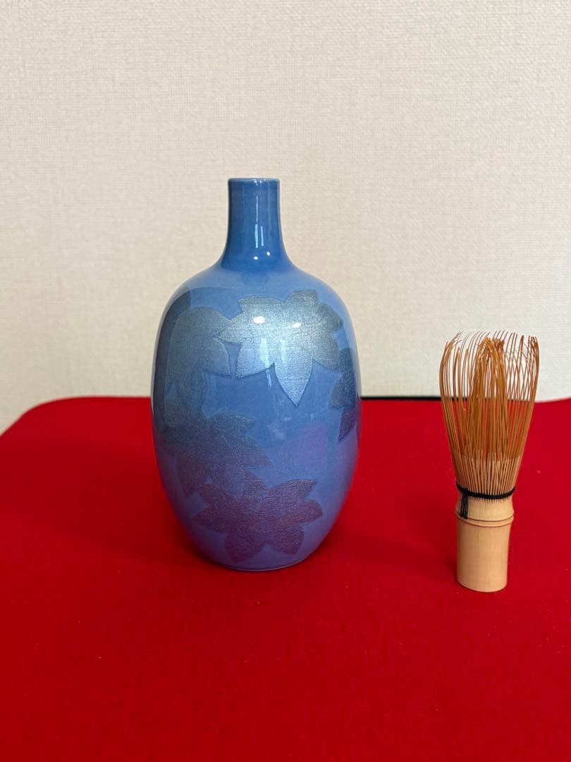 Nakata Kazuo Kutani Silver-Leaf Underglaze Pale-Blue Vase, Living National Treasure