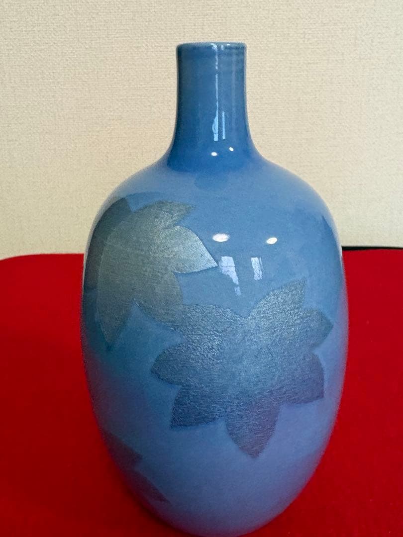 Nakata Kazuo Kutani Silver-Leaf Underglaze Pale-Blue Vase, Living National Treasure